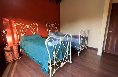 Ascochinga House | Casa completa con piscina y quincho en Ascochinga, 4 habitaciones, zona golf