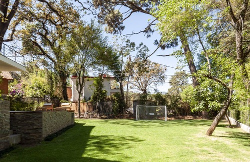 Valle de Bravo House | Casa con amplia terraza y jacuzzi