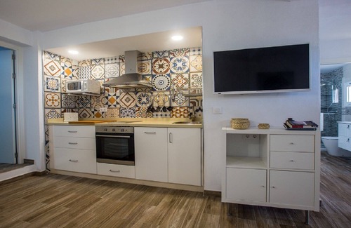 Bolonia Apartment | Casa con encanto a pocos metros de la playa de Valdevaqueros. (ALG1)