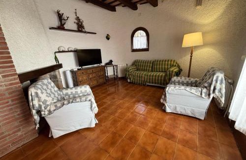 Torroella de Montgri House | Casa con Gran Jardín Privado y Piscina Comunitaria en Torroella de Montgrí - ES-323-44
