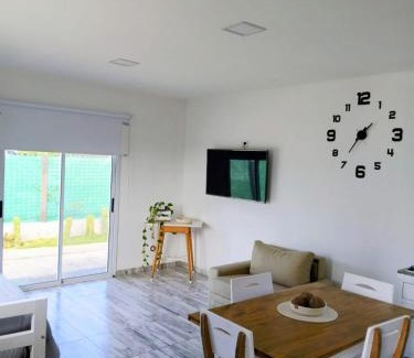 Miramar House | Casa con jardín Las Marías 1