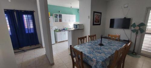 La Rioja House | CASA CON PILETA Y COCHERa