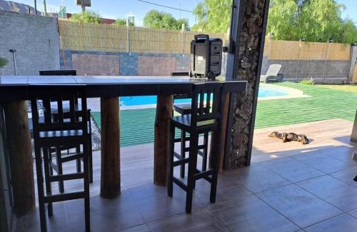 El Challao House | Casa con pileta y vista a la montaña