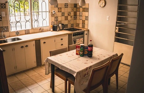 Villa Nueva House | Casa con Piscina de 20 mts y 600 Mts2 de Parque
