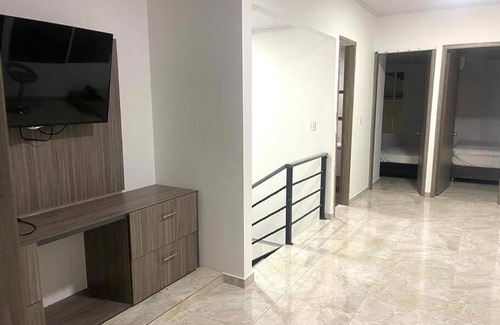 San Martin House | Casa con piscina en zona urbana