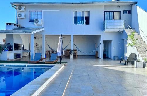 Posadas House | Casa con Piscina y quincho Adonai