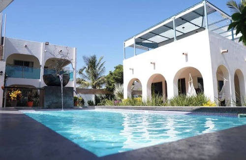 Topolobampo Villa | Casa con Recamaras Dobles, Sala y Vista al mar