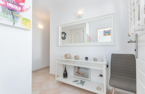 Pedrinya House | Casa con vista al canal