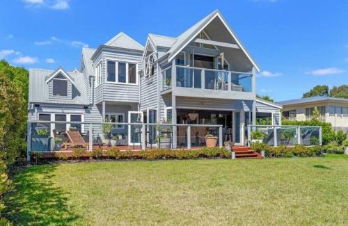 Tranmere House | Casa Con Vista Luxury Waterfront Home, Sleeps 10