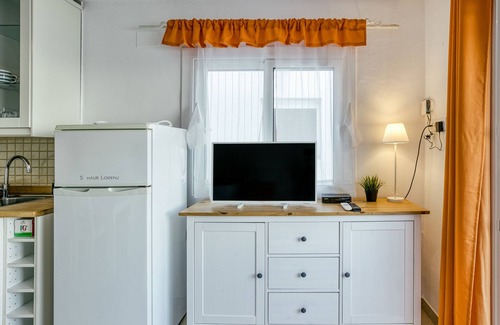 Almadraba-Canyelles Villa | "Casa con Vistas al Mar y Piscina 18" with Seaview, Shared Pool, Wi-Fi, A/C, Balcony & Terrace