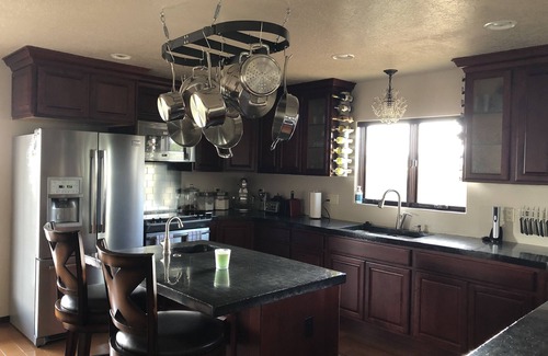 Hesperus House | Casa con Vistas - Couples Getaway with Hot Tub
