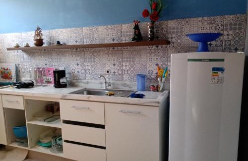 Palmeiras House | Casa conceito aberto aconchegante, perto de tudo e com garagem 64m2