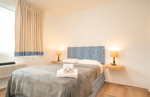 Condado Hotel | Casa Condado Hotel: Steps to Beach & Nightlife