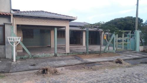 Tramandai House | Casa confortável em oásis