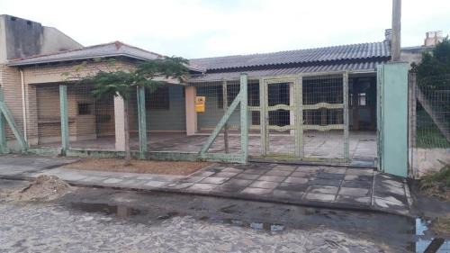 Tramandai House | Casa confortável em oásis