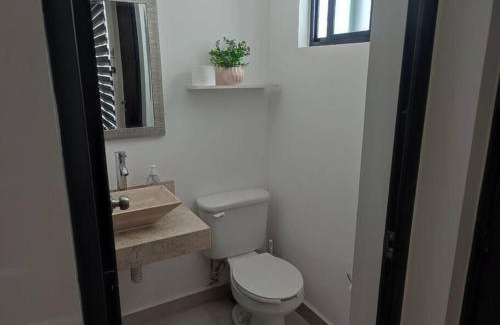 Leon House | Casa confort nueva Cerca de outlets y Hospital Regional
