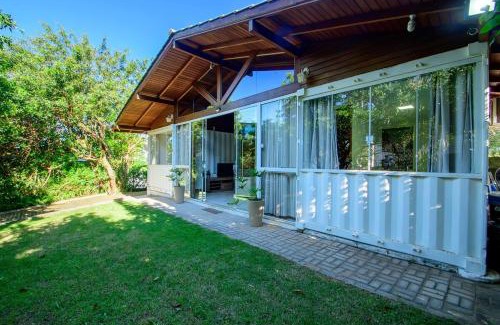 Santinho House | Casa Container perto da Praia TJ3949