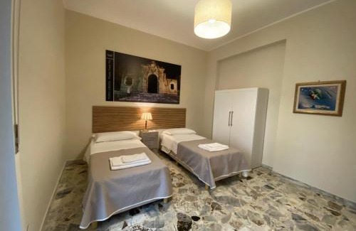 Mili San Pietro Bed & Breakfast | Casa CONTESSE MESSINA ideale per famiglie e gruppi, vicino lo Stadio