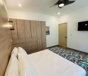 Manzanillo House | Casa Coral Azul