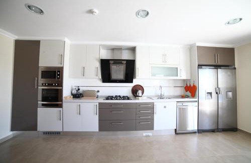 Gale Villa | Casa Coralea
