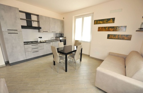 Serravalle Scrivia House | Casa Costa Outlet 3
