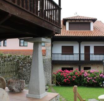 Parres Municipality House | Casa Coxiguero