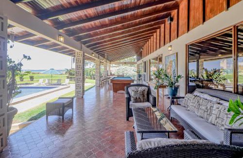 Barranca House | Casa Cres