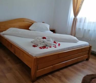 Poiana Marului House | Casa Cristalul Muntilor