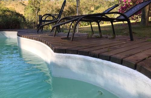 Salesopolis House | Casa Crudo, PRIVACIDADE NA MATA ATLÂNTICA, piscina, trilhas e descanso