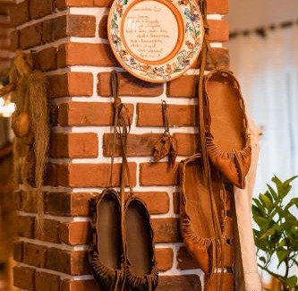 Oestii Paminteni House | Casa cu Cerdac
