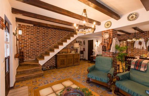 Oestii Paminteni House | Casa cu Cerdac