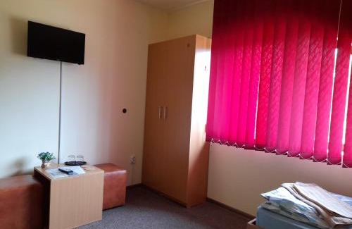 Varmaga House | Casa cu flori