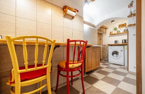 Three Oaks Apartment | Casa cu Turn