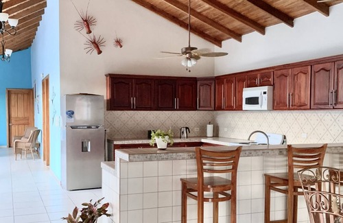 Tarcoles House | Casa Cuba, Beautiful space to vacation.