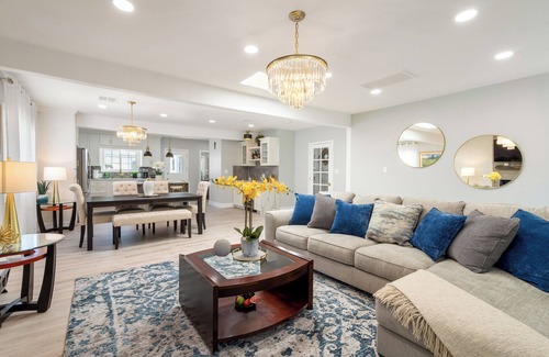 Del Aire House | Casa CW Tranquility House near LAX, fits 10 peoplen