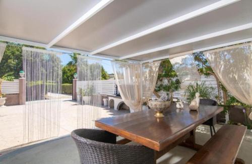 Neromilos Villa | Casa D'Oro Exclusive Villa