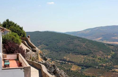 Marvao House | Casa da Arvore