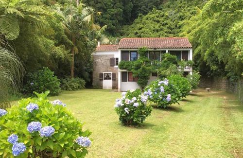 Povoacao House | Casa da Cascata