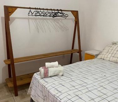 Caravelas House | Casa da Cris em Praia do Grauçá com Wi-Fi, ar condicionado e garagem