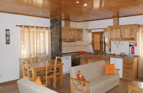 Nossa Senhora do Pranto House | "Casa da Eira" - Rural tourism house with private pool, near Dornes.