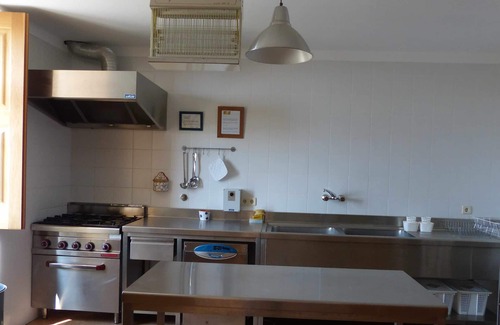 Gouveia Apartment | CASA DA FONTE - 14 PAX