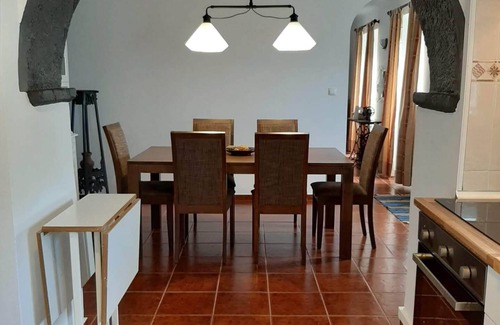 Ginetes House | Casa da Fonte - Entire residential house near Ferraria