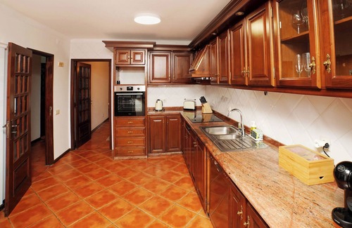 Peso da Regua House | Casa da Laranja by QuantiquenA casa de férias ideal para grupos