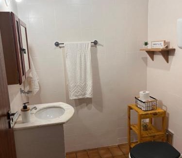 Praia do Jardim House | Casa da Lola