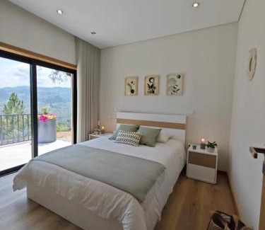 Baiao Villa | Casa da Milinha - Villa with a Pool near Rio Douro