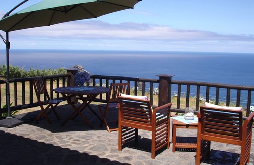 Mosteiros House | Casa da Pedreira - Villa