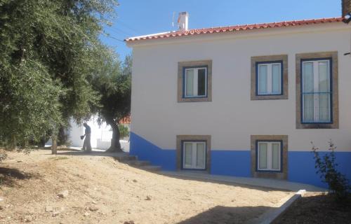 Orca House | Casa da Rosa Linda