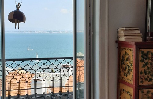 Se Apartment | Casa da Sé - Riverfront View -XVIII Cent ury House near Alfama and the Castle