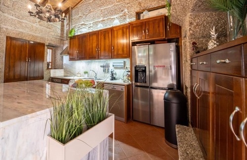 Vieira do Minho Cottage | Casa Da Torre- Villa