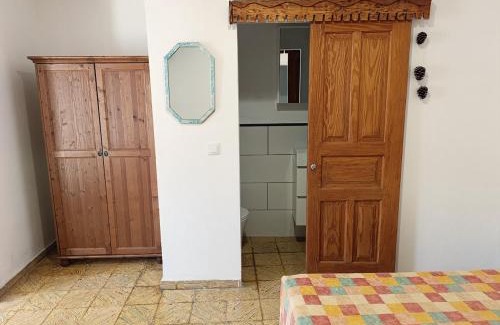 La Aldea de San Nicolas Apartment | Casa Dace Renovated Studio - Fast Wi-Fi, 4-min Drive to Beach, Pet Friendly